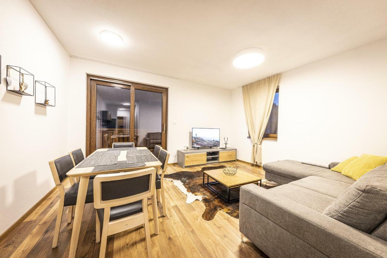 Apartmanovy Dom Poludnica - Chopok Juh Tale Bagian luar foto