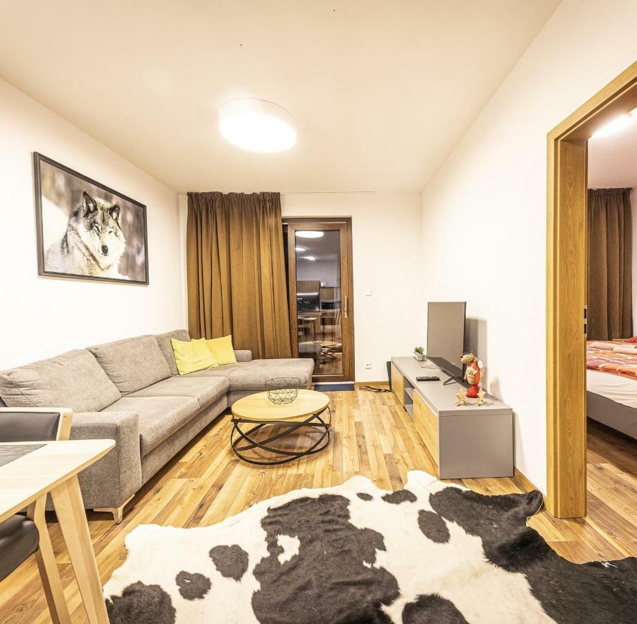 Apartmanovy Dom Poludnica - Chopok Juh Hotel Tale Bagian luar foto