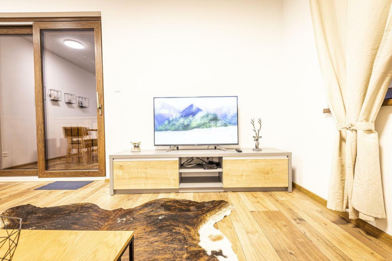 Apartmanovy Dom Poludnica - Chopok Juh Tale Bagian luar foto