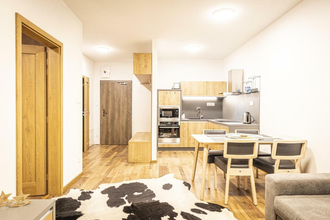 Apartmanovy Dom Poludnica - Chopok Juh Hotel Tale Bagian luar foto