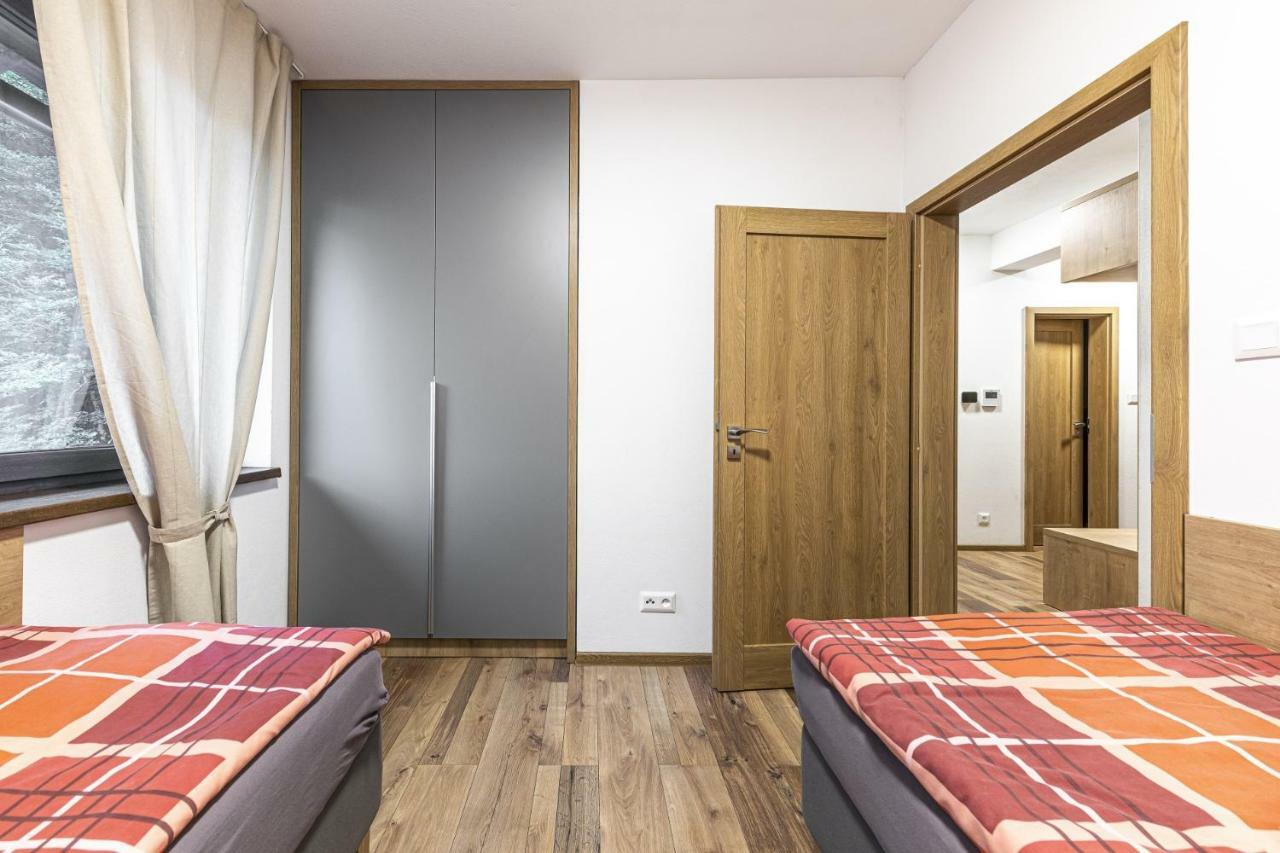Apartmanovy Dom Poludnica - Chopok Juh Tale Bagian luar foto